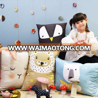 Lovetree CE Approved Wholesale Custom Printed Baby Decorative Throw Emoji Pillow